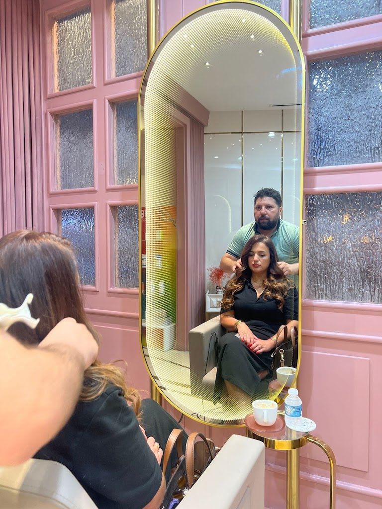 ChiChi Beauty Salon - Salon & Barbershop in Al Sadd, Qatar