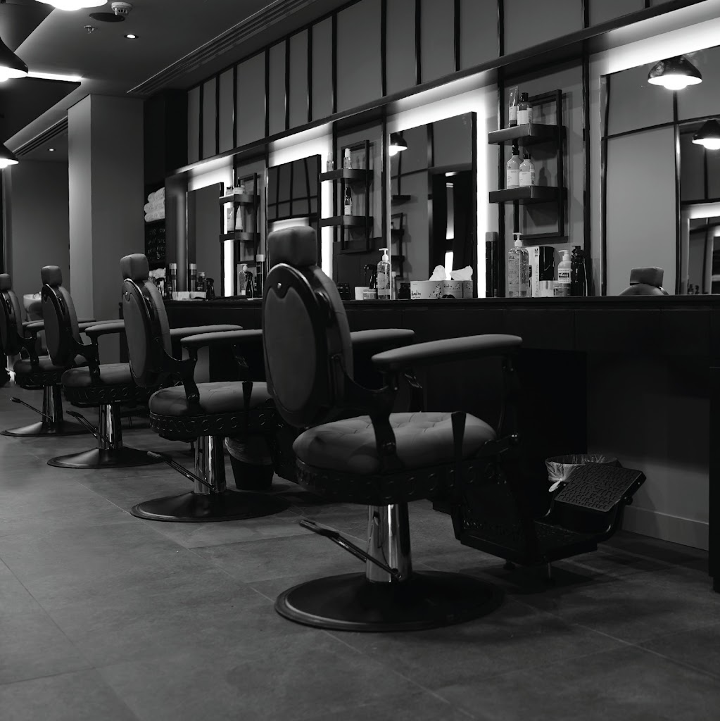 Gentlemen of London Barbershop - Photo 4