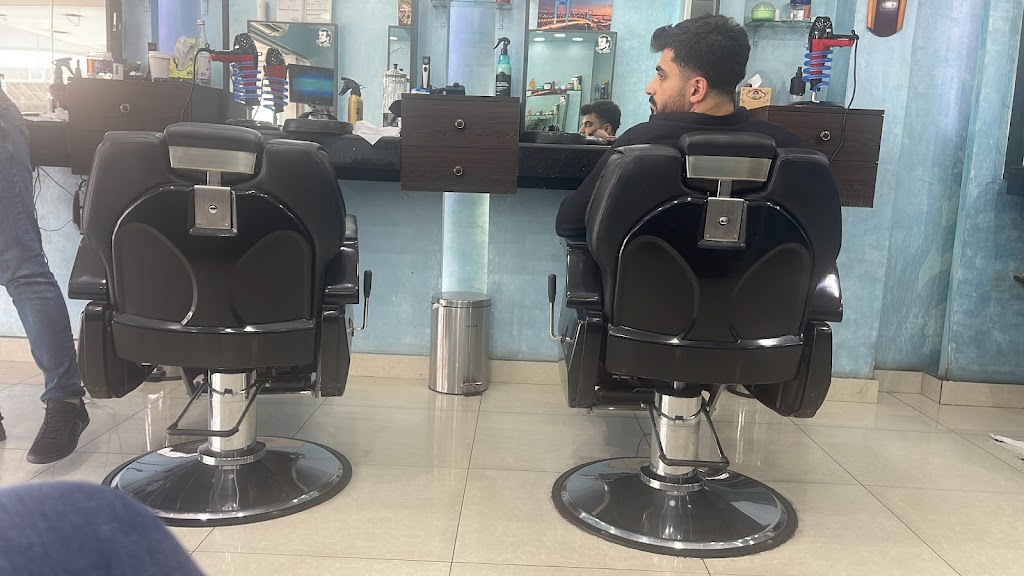 Istanbul Bridge Saloon - Salon & Barbershop in Fereej Al Soudan, Qatar
