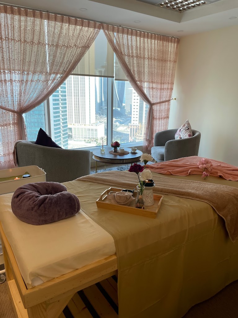 Kasalong massage and relaxing - Salon & Barbershop in Al Hitmi, Qatar