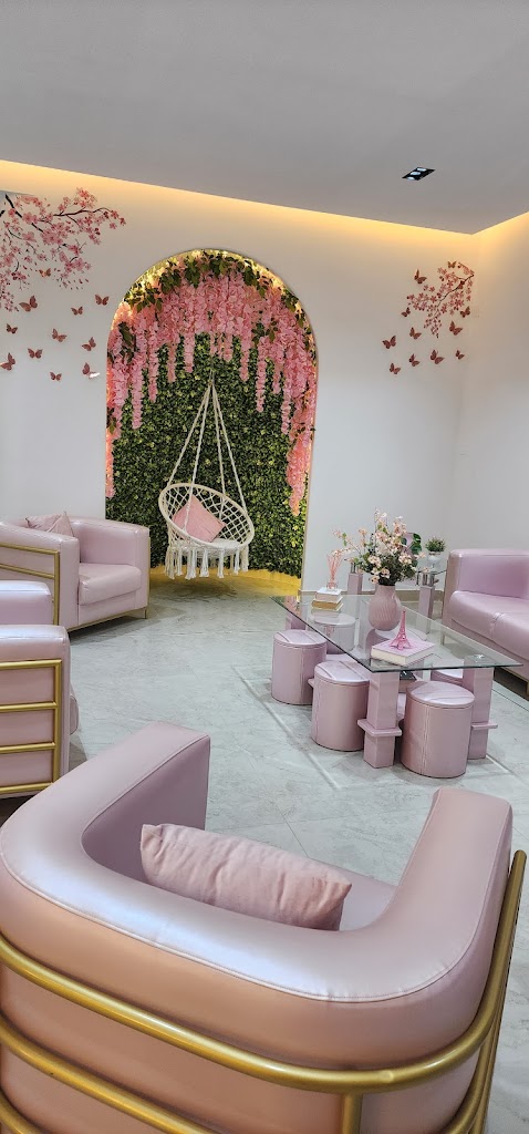 LAYAL SPA AND BEAUTY CENTER - Photo 1
