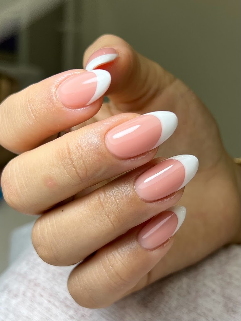 Pink Roj Salon - Photo 2