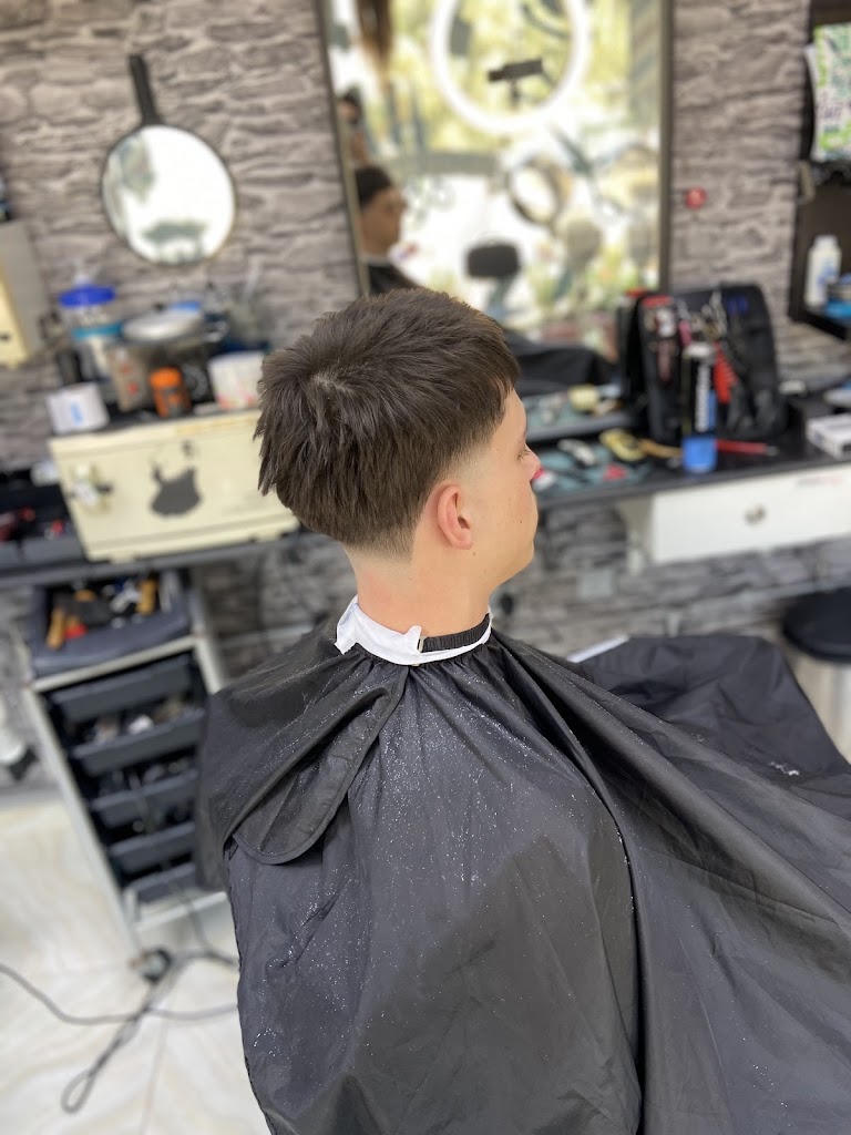Portofino Men's Salon - Photo 2