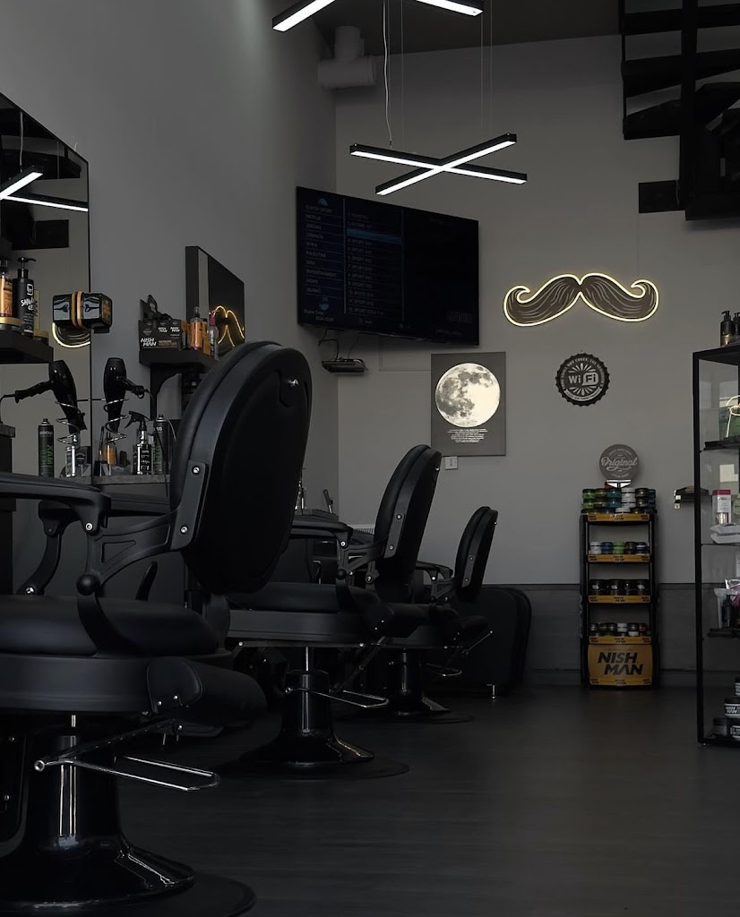 Stache Barber - Photo 4