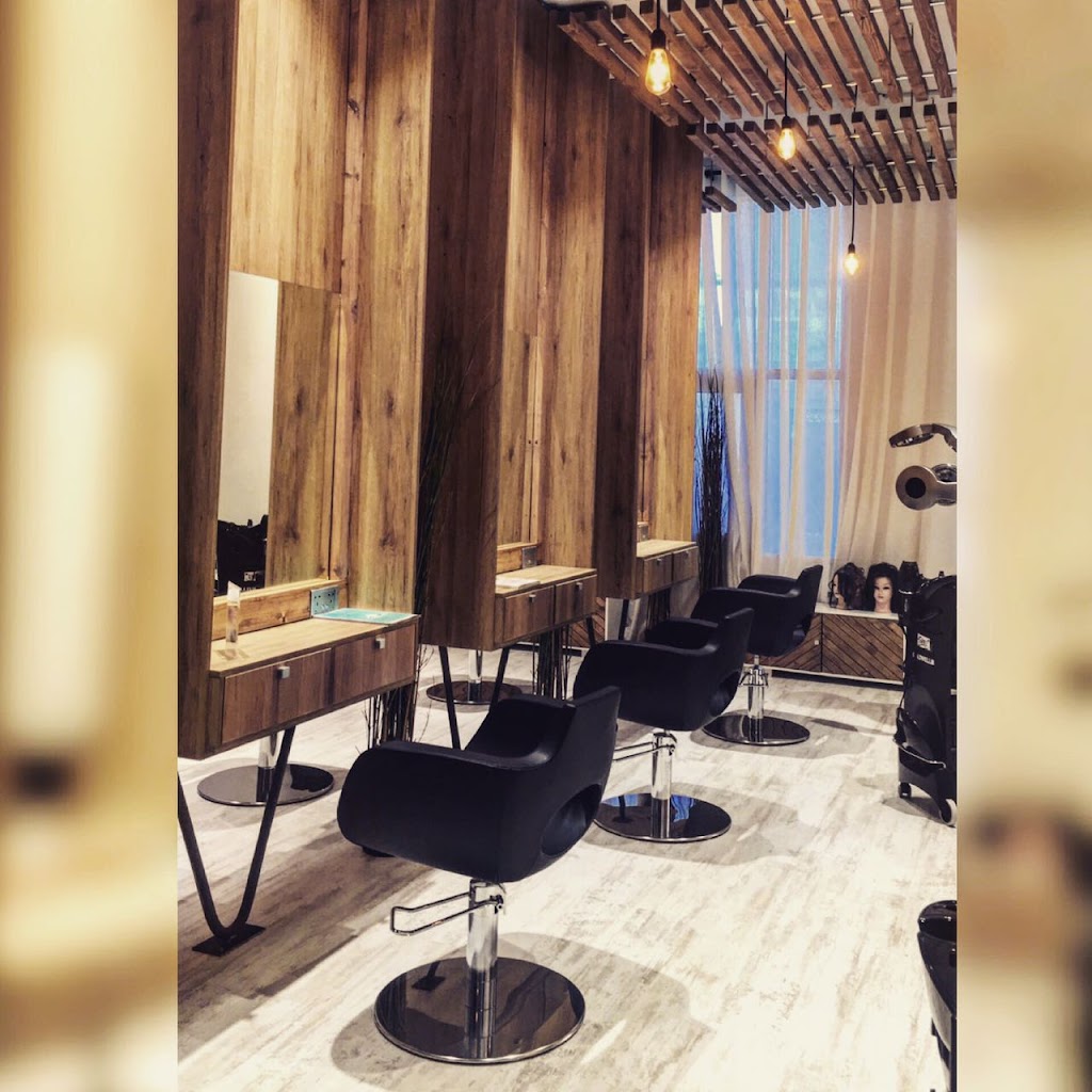 The Color Lab Salon - Photo 2
